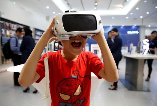 VR׃?yu)F(xin)(sh) ЇL(fng)ͶYо(D)