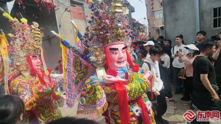 長樂厚福村游神現(xiàn)場 長樂厚福村游神現(xiàn)場