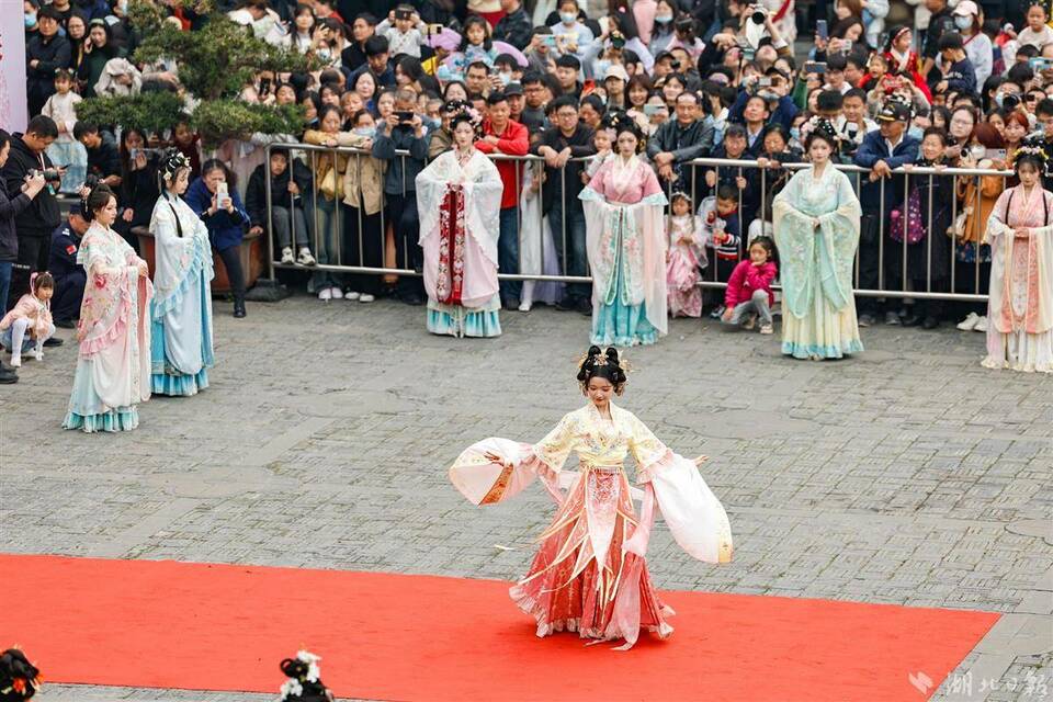 武漢園博園漢口里花朝節(jié)開幕